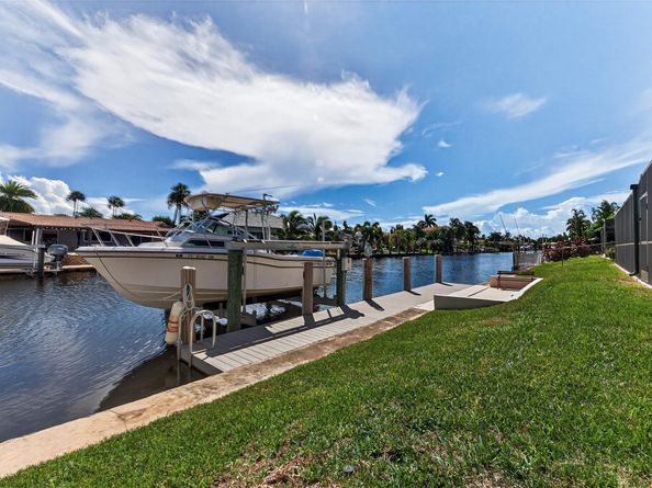630 SE 6th Ave, Pompano Beach FL 33060