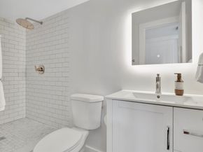 2005 Newport G, Deerfield Beach FL 33442