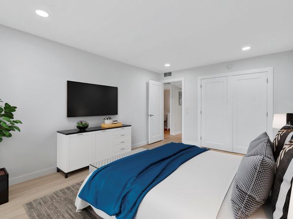 2005 Newport G, Deerfield Beach FL 33442