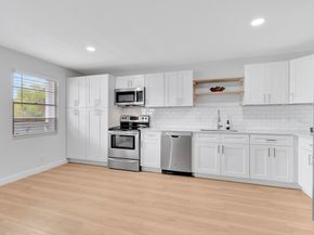 2005 Newport G, Deerfield Beach FL 33442