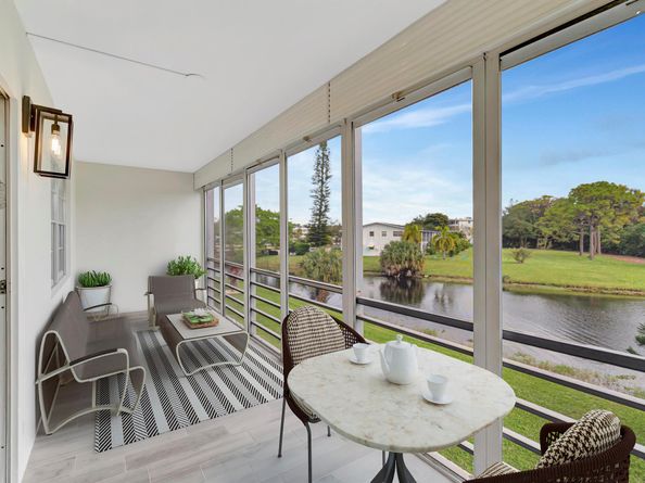 2005 Newport G, Deerfield Beach FL 33442