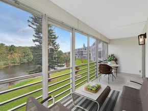 2005 Newport G, Deerfield Beach FL 33442