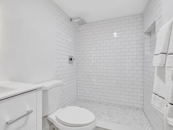 2005 Newport G, Deerfield Beach FL 33442