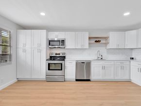 2005 Newport G, Deerfield Beach FL 33442