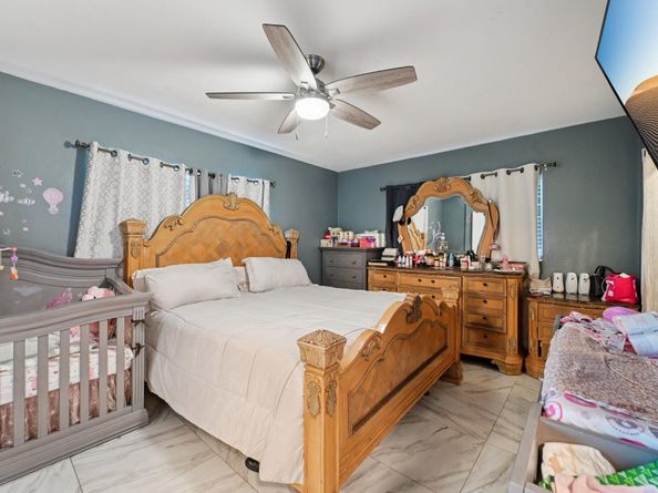 667 W Melrose Cir, Fort Lauderdale FL 33312