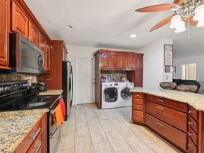 667 W Melrose Cir, Fort Lauderdale FL 33312