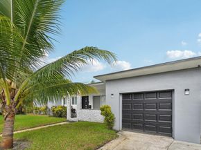 667 W Melrose Cir, Fort Lauderdale FL 33312