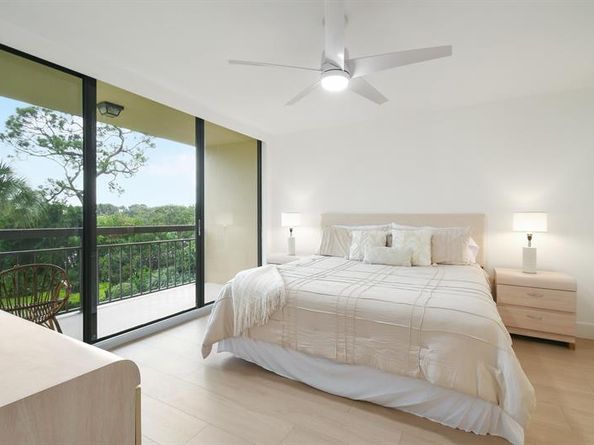 1901 Marina Isle Way 302, Jupiter FL 33477