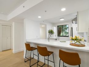 1901 Marina Isle Way 302, Jupiter FL 33477