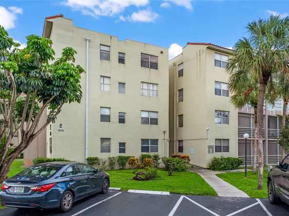 1810 N Lauderdale Ave 2100, North Lauderdale FL 33068