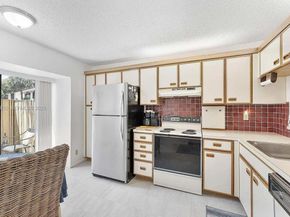 4575 S Carambola  S Circle 27206, Coconut Creek FL 33066