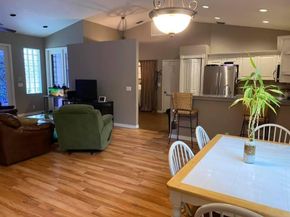 7842 NW 77 Avenue, Tamarac FL 33321
