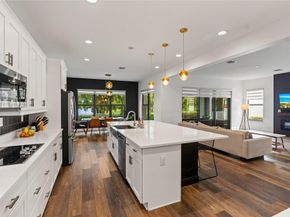 3821 NW 87th Way, Coral Springs FL 33065