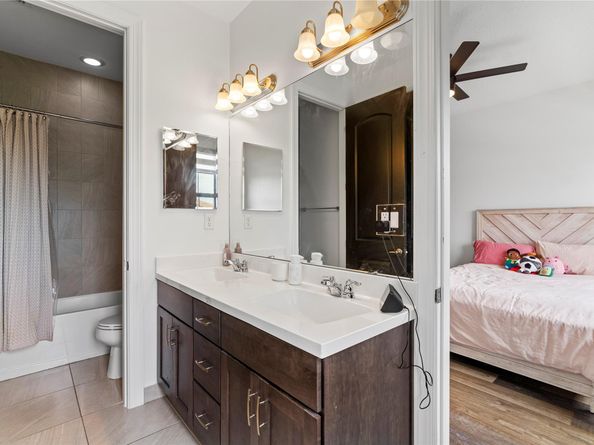 3821 NW 87th Way, Coral Springs FL 33065