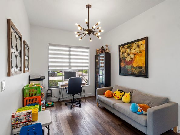 3821 NW 87th Way, Coral Springs FL 33065