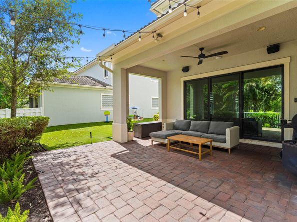 3821 NW 87th Way, Coral Springs FL 33065