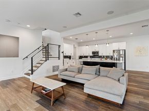 3821 NW 87th Way, Coral Springs FL 33065