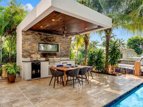 609 Poinciana Dr, Fort Lauderdale FL 33301