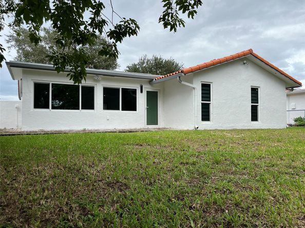 8952 NW 25th Ct, Coral Springs FL 33065