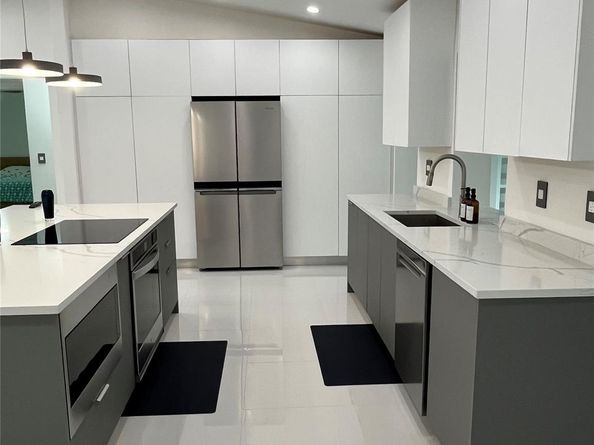 8952 NW 25th Ct, Coral Springs FL 33065