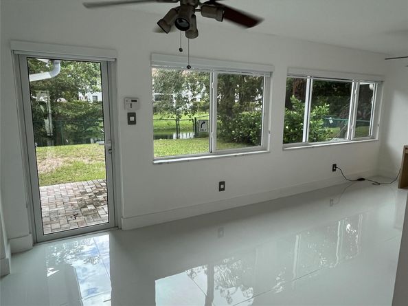 8952 NW 25th Ct, Coral Springs FL 33065
