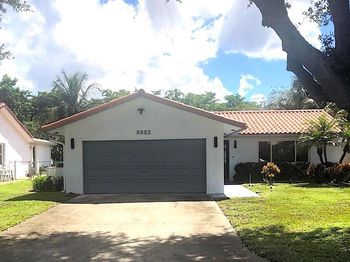 8952 NW 25th Ct