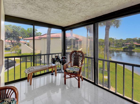 21214 Lago Circle B, Boca Raton FL 33433
