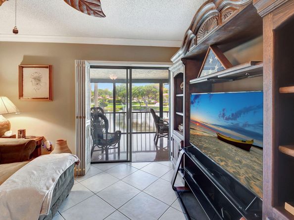21214 Lago Circle B, Boca Raton FL 33433