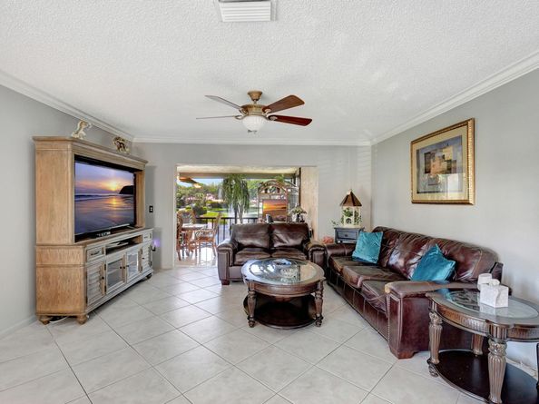 21214 Lago Circle B, Boca Raton FL 33433