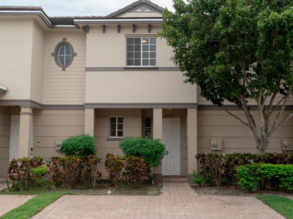 2035 Nassau Drive, Riviera Beach FL 33404