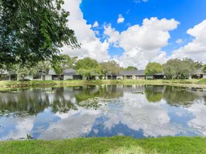 3993 Carambola Cir 2998, Coconut Creek FL 33066