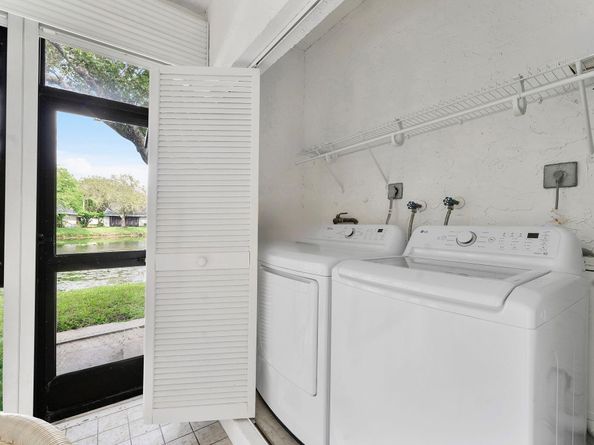 3993 Carambola Cir 2998, Coconut Creek FL 33066