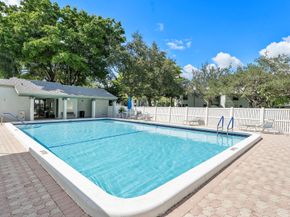 3993 Carambola Cir 2998, Coconut Creek FL 33066