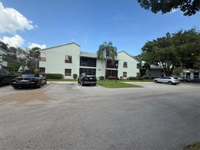 3993 Carambola Cir 2998, Coconut Creek FL 33066