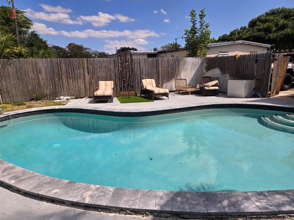 5241 NE 15th Ter, Pompano Beach FL 33064