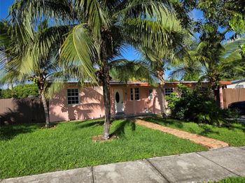 5241 NE 15th Ter