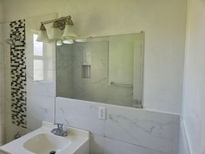 5241 NE 15th Ter, Pompano Beach FL 33064