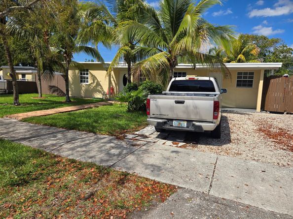 5241 NE 15th Ter, Pompano Beach FL 33064