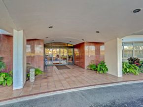 2600 N Flagler Drive 303, West Palm Beach FL 33407