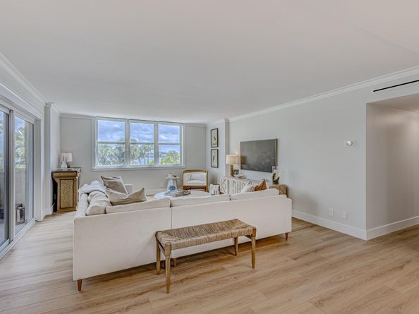 2600 N Flagler Drive 303, West Palm Beach FL 33407