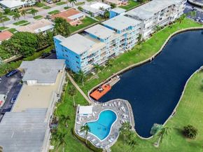1501 SE 15th Ct 402, Deerfield Beach FL 33441
