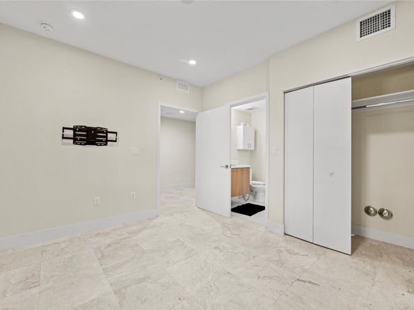 548 SE 1st Cir 548, Pompano Beach FL 33060