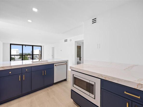 4800 E Bayview Dr 901, Fort Lauderdale FL 33308