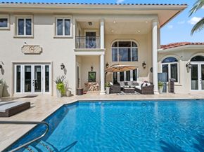 4850 NE 29th Ave, Lighthouse Point FL 33064