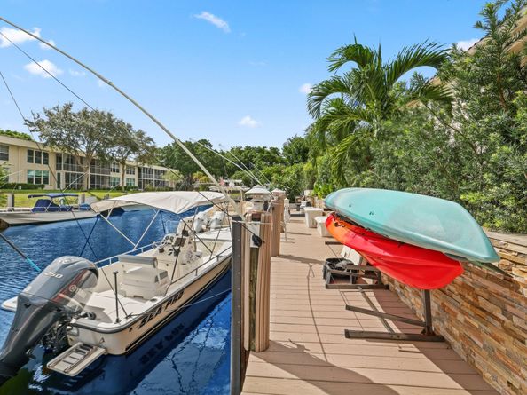 4850 NE 29th Ave, Lighthouse Point FL 33064