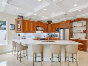 4850 NE 29th Ave, Lighthouse Point FL 33064