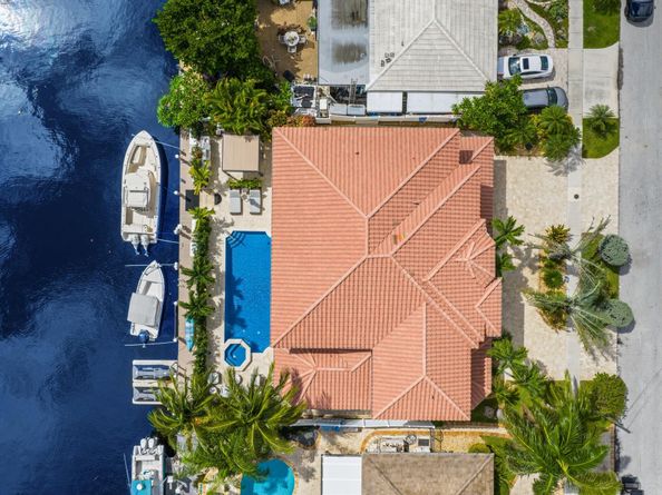 4850 NE 29th Ave, Lighthouse Point FL 33064