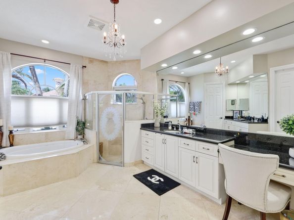 4850 NE 29th Ave, Lighthouse Point FL 33064