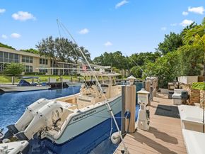4850 NE 29th Ave, Lighthouse Point FL 33064