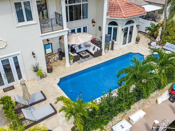 4850 NE 29th Ave, Lighthouse Point FL 33064